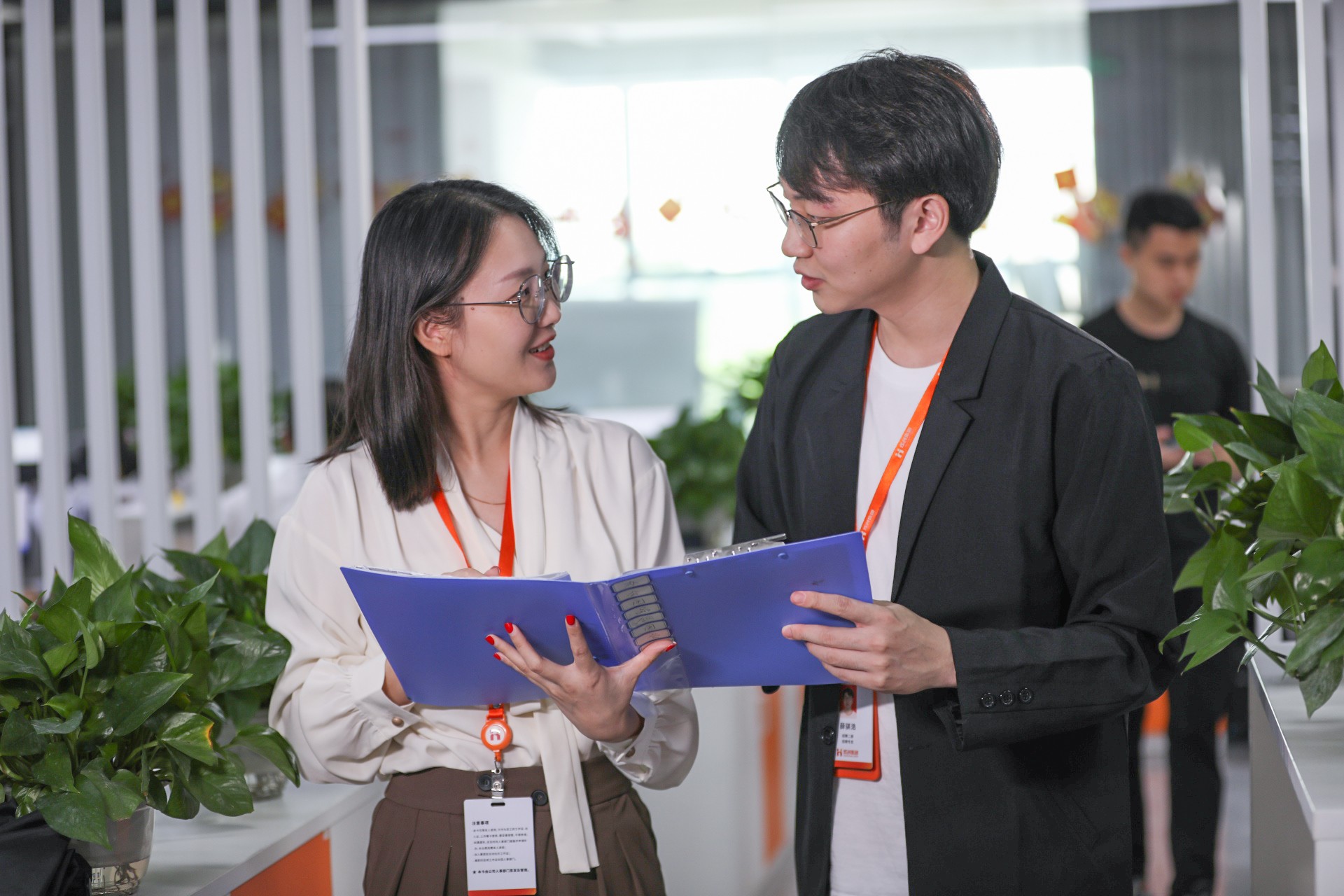 669f5798ec73b.jpg GZ8A0165.jpg